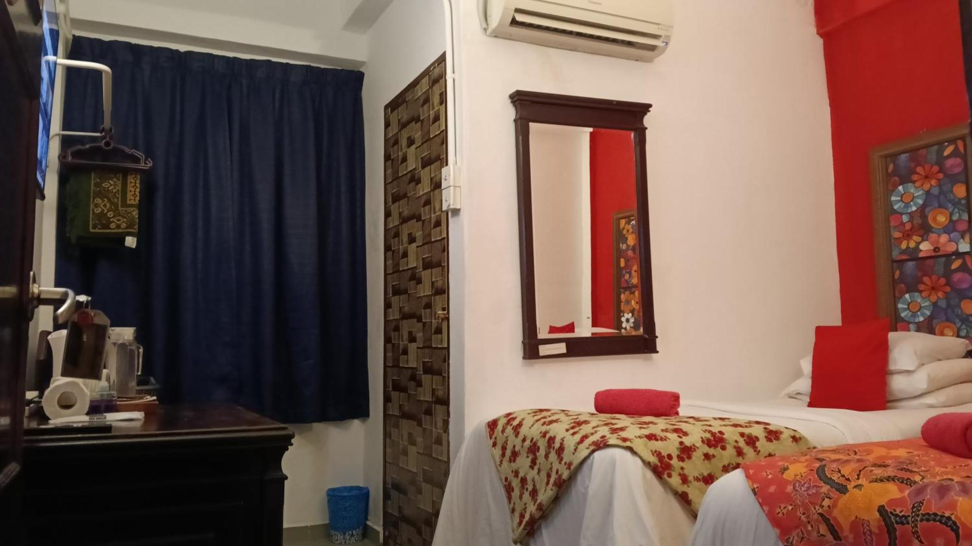 Forest Paradise Inn Teluk Bahang Private Malay Traditional House Concept Hotel By Wan Quarto foto